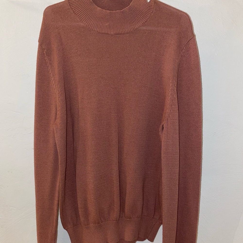 Burnt Orange Turtleneck. Size Medium.
